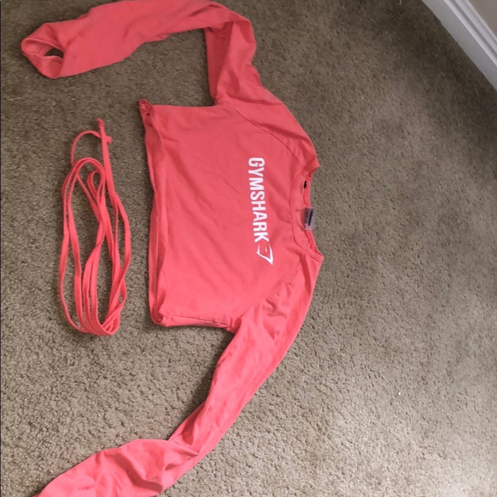 GYMSHARK LONGSLEEVE RIBBON CROP TOP
